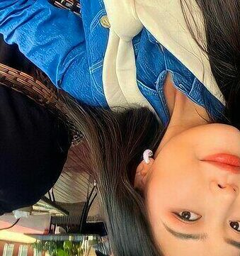 Alexandra, 27 ans