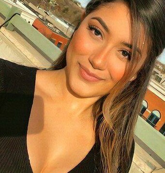 Inès, 32 ans